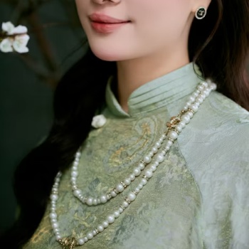 Elegant Pearl Necklace